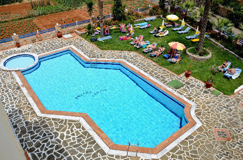 Cretan Family Apartments Малиа Экстерьер фото