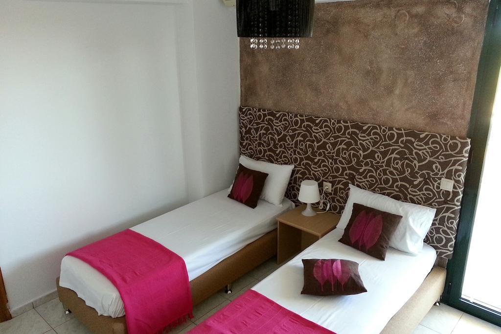 Cretan Family Apartments Малиа Экстерьер фото